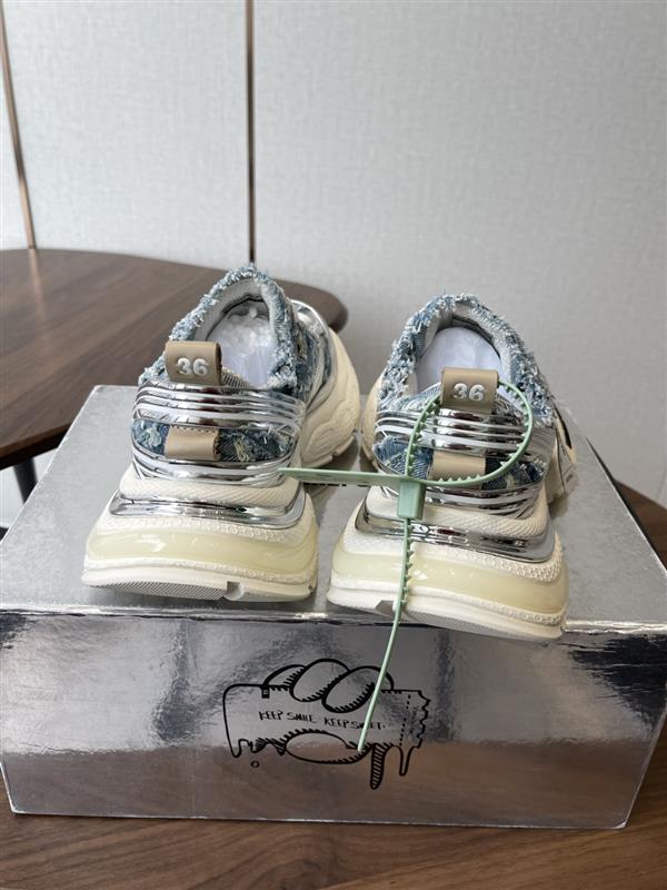 20251128103854513 370